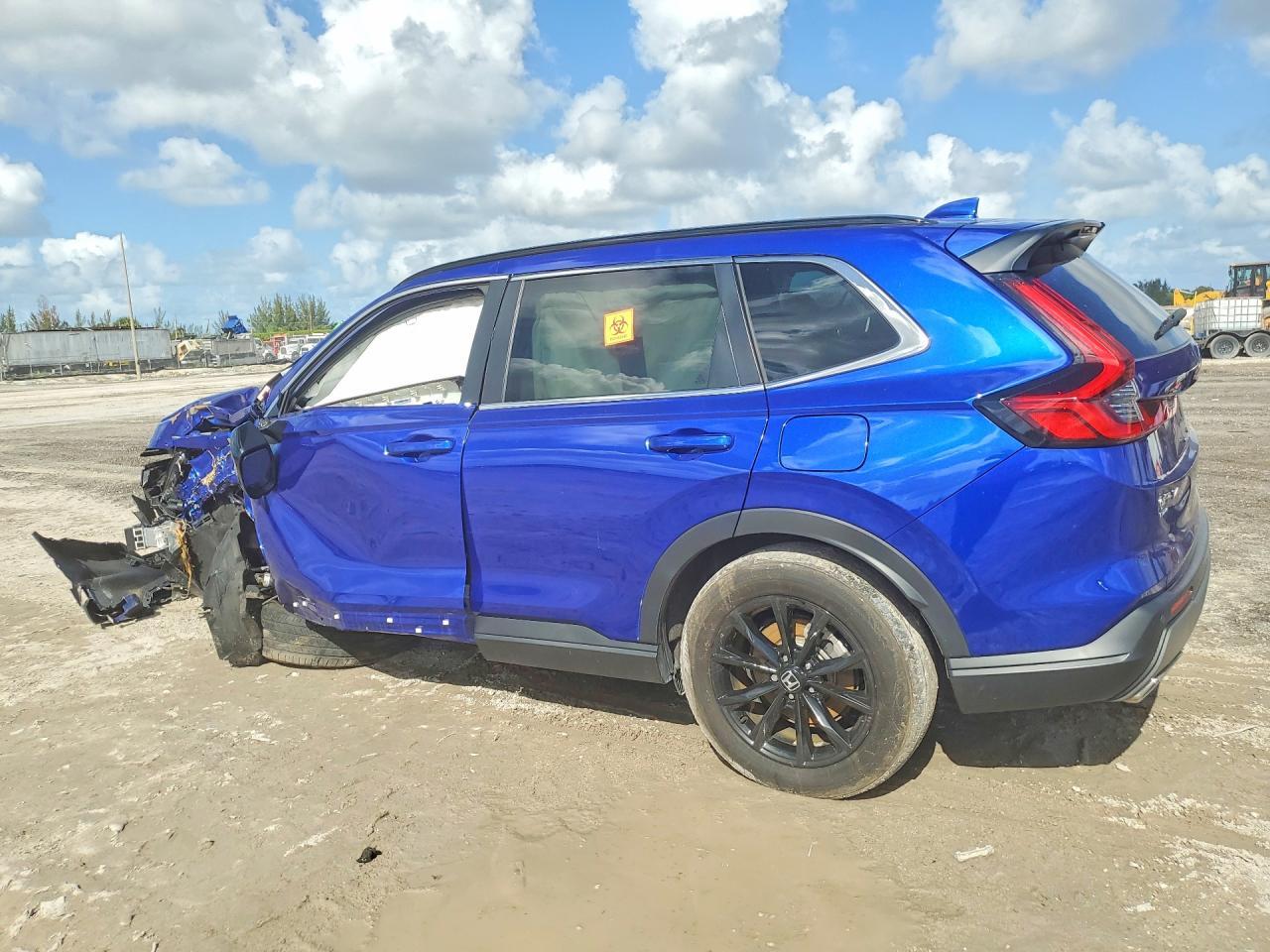 2025 Honda Cr-V Sport-L - Image 2