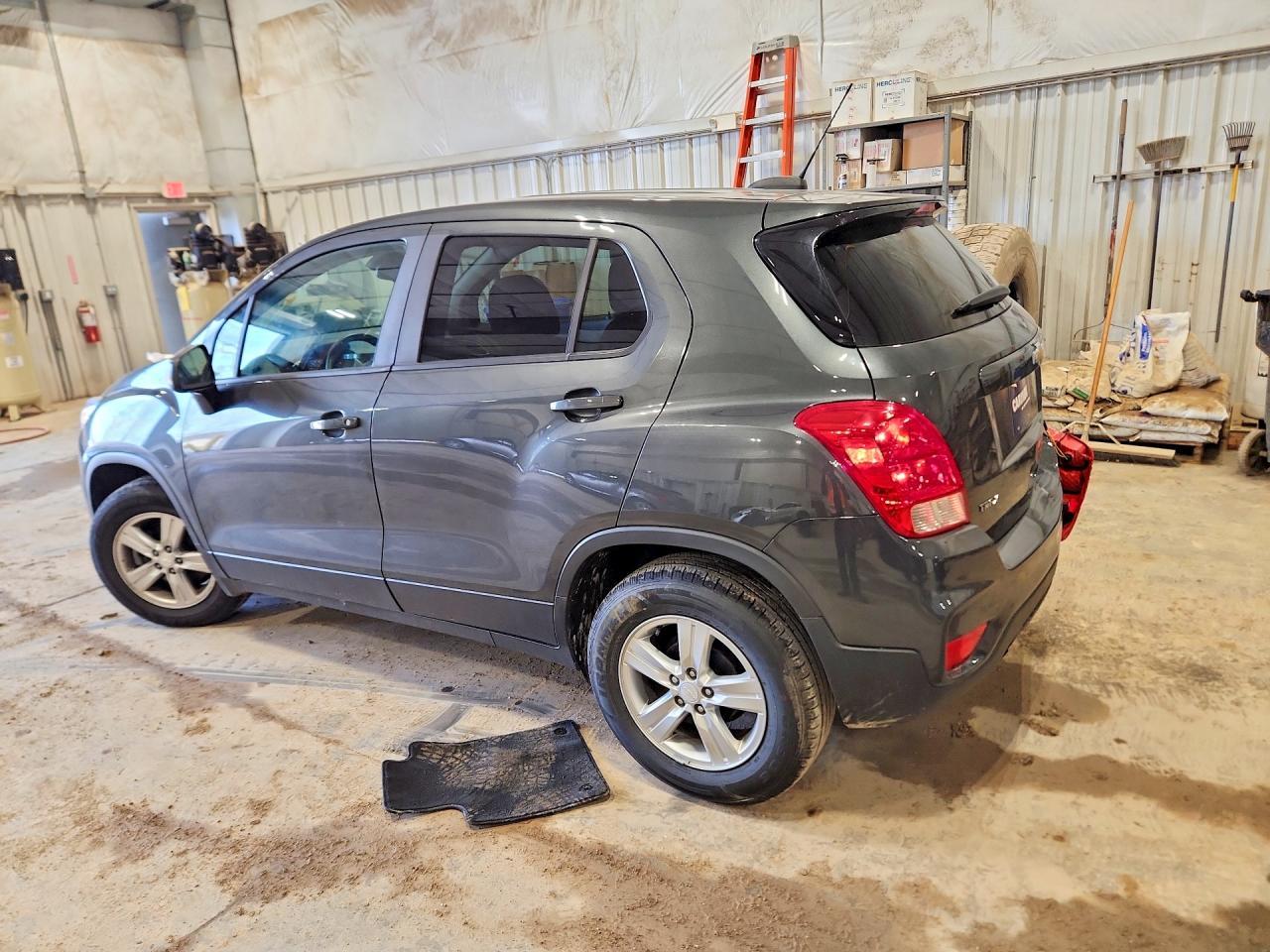 2020 Chevrolet Trax Ls - Фото 2