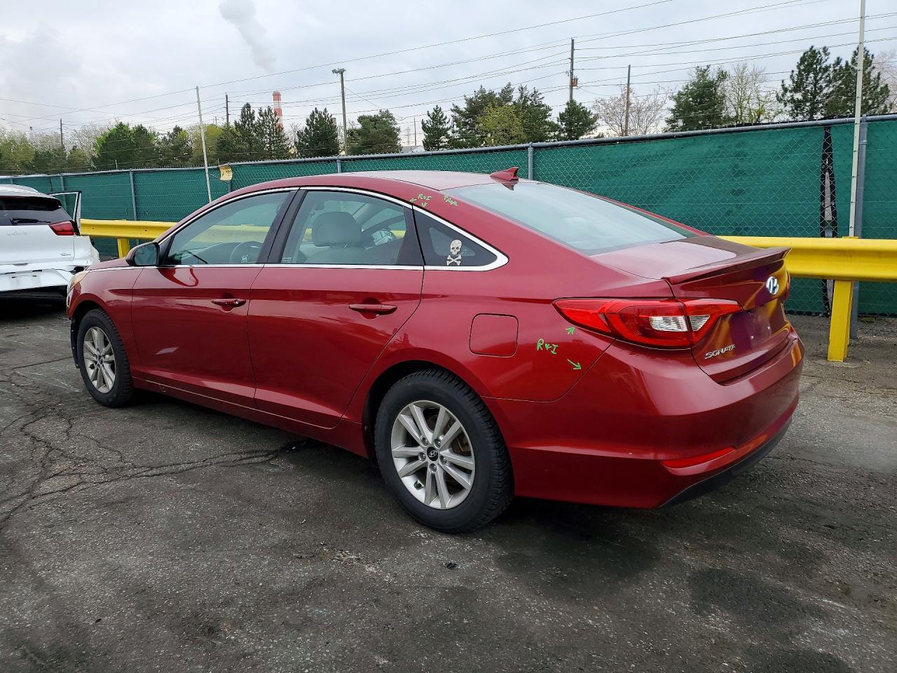 2016 Hyundai Sonata Se - Фото 2