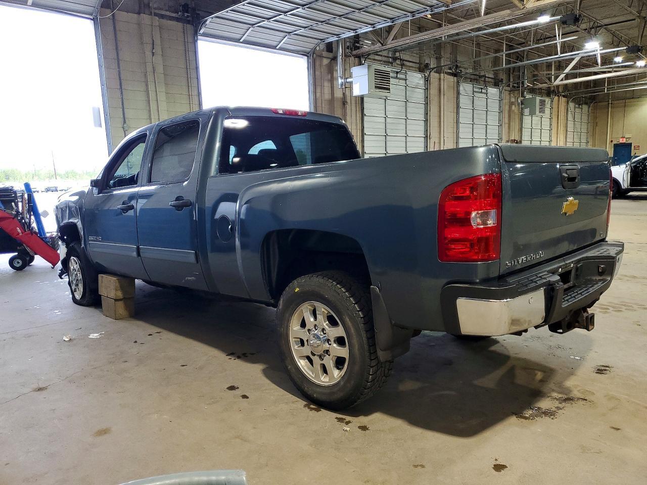 2013 Chevrolet Silverado K2500 Heavy Duty Lt - Image 2