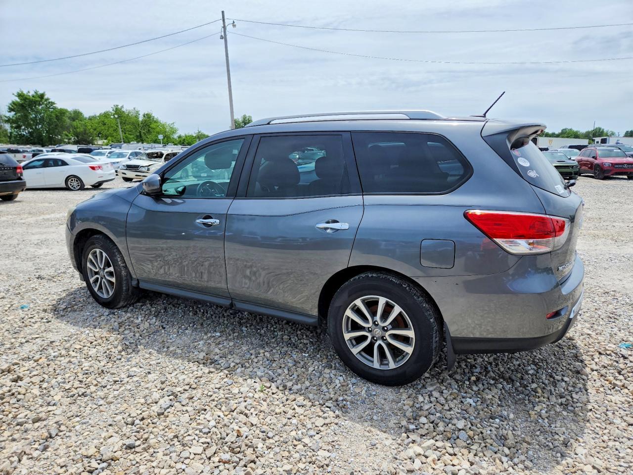 2016 Nissan Pathfinder Sv - Фото 2
