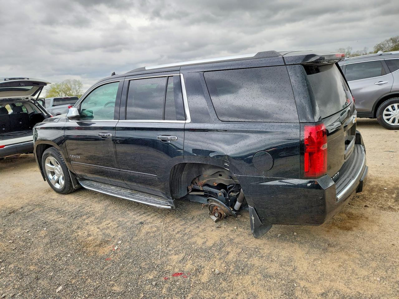 2017 Chevrolet Tahoe K1500 Premier - Image 2