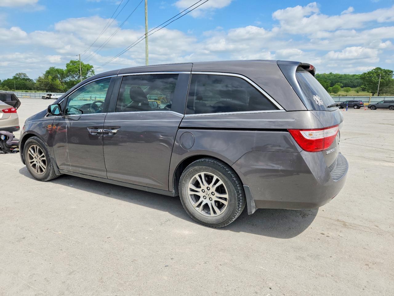 2013 Honda Odyssey Exl - Image 2