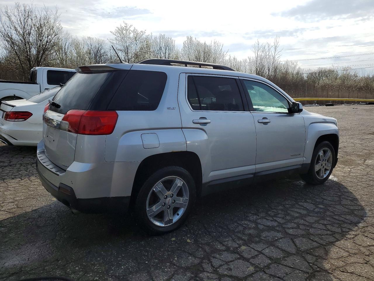 2013 GMC Terrain Slt - Image 3