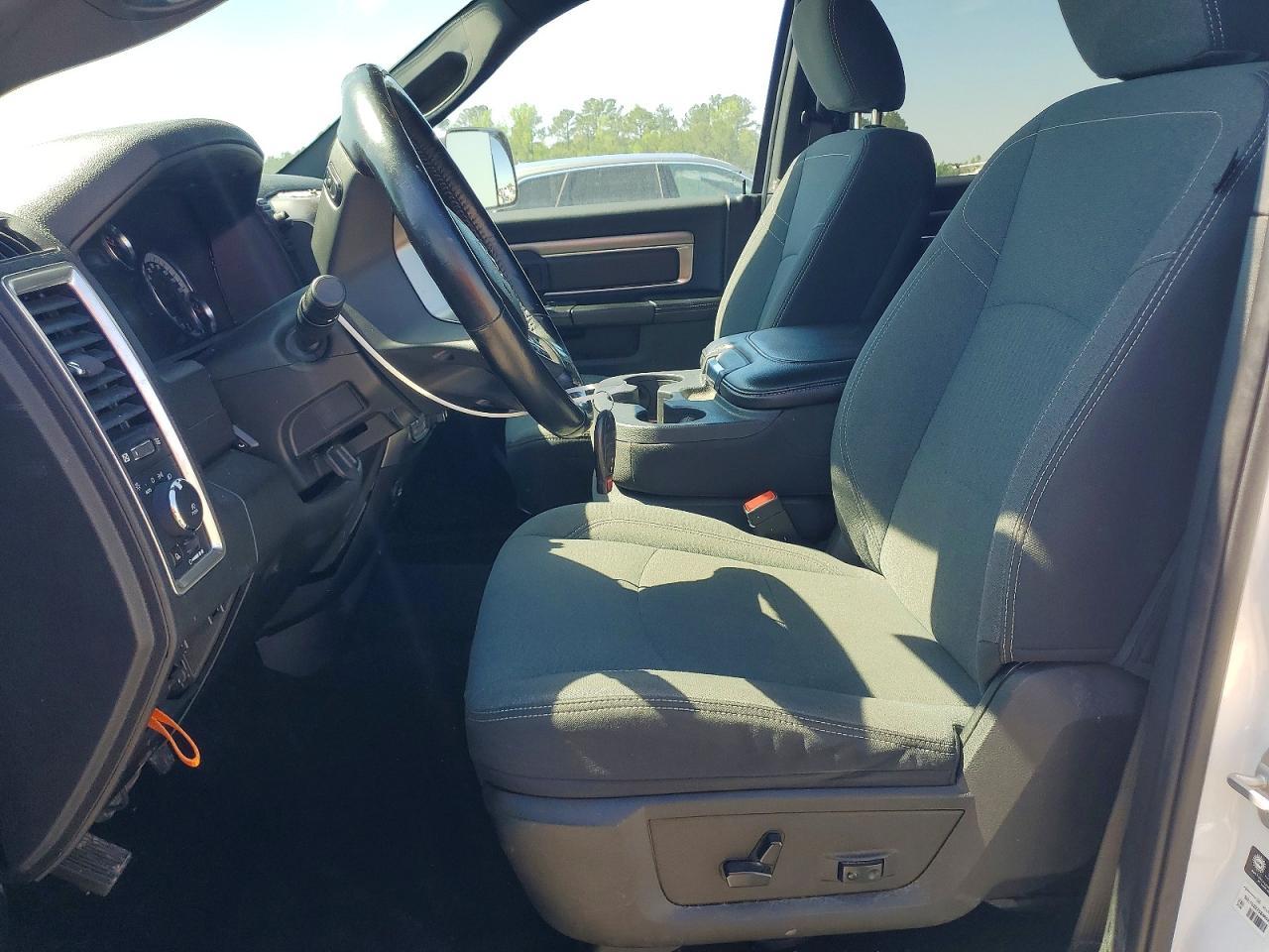 2021 Ram 1500 Classic Slt - Image 7