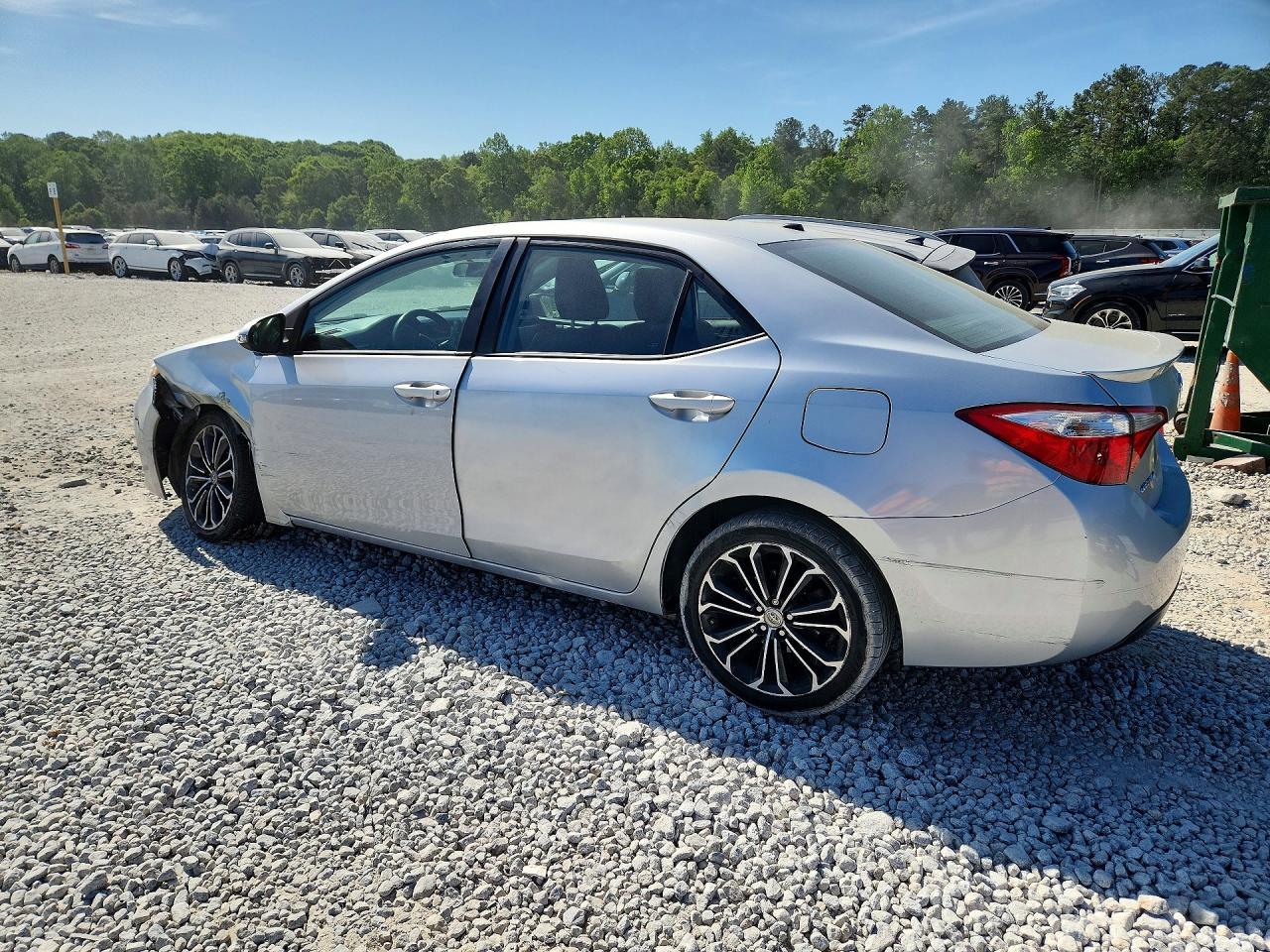 2015 Toyota Corolla S Plus - Фото 2