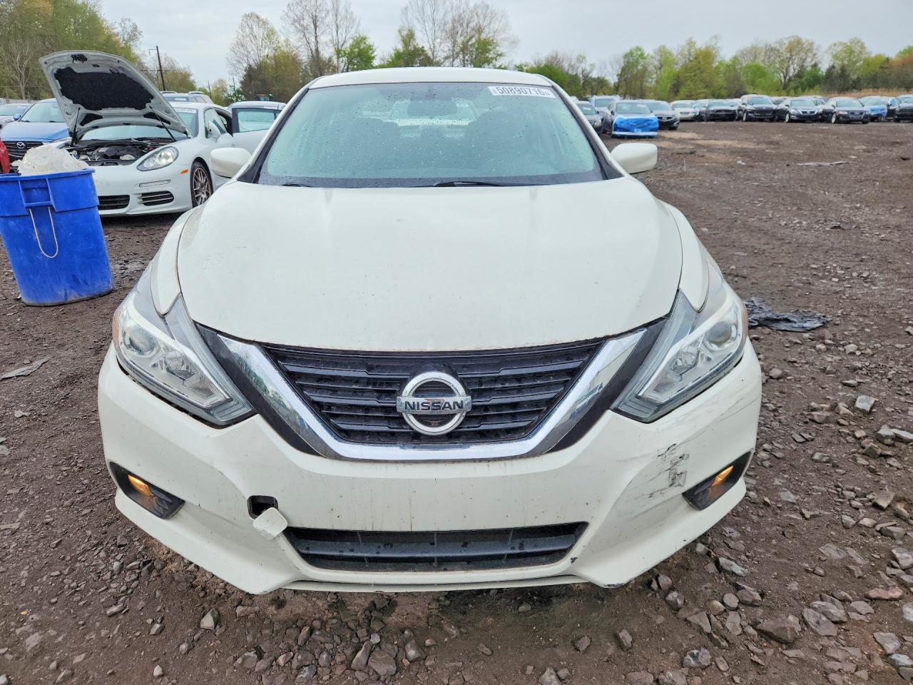 2017 Nissan Altima 2.5 Sv - Image 5