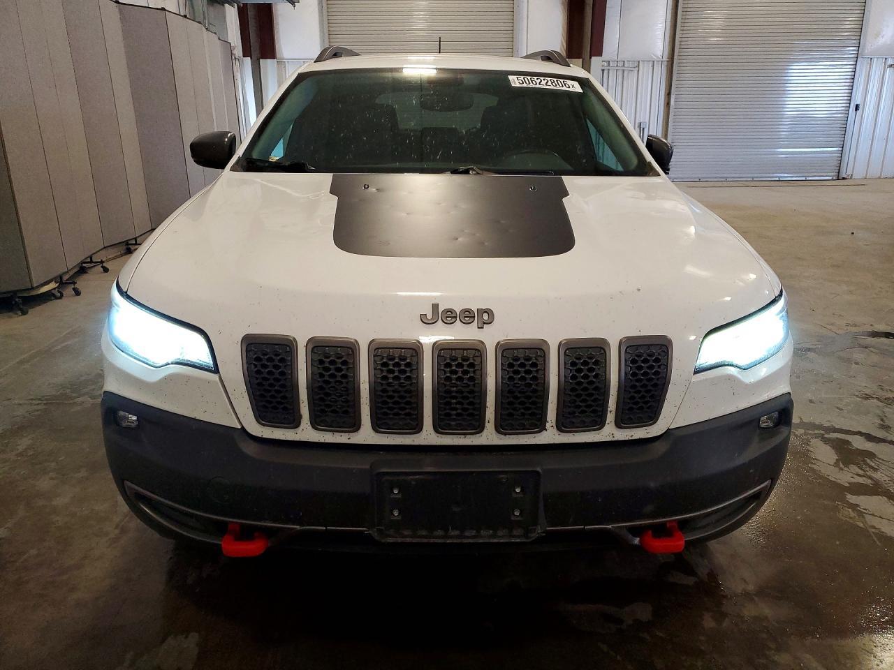 2019 Jeep Cherokee Trailhawk - Image 5