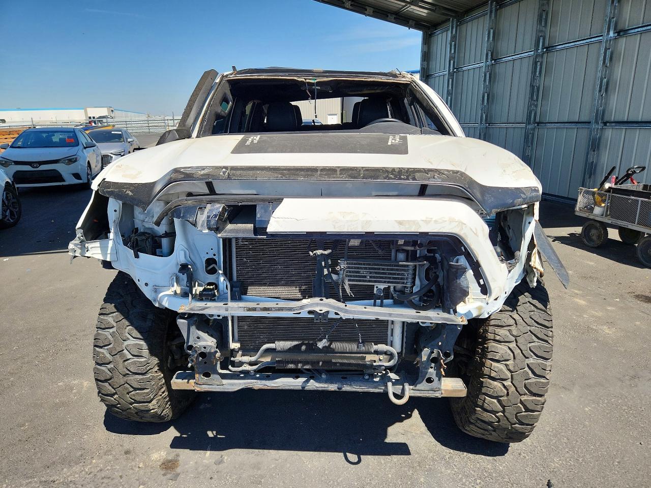 2019 Toyota Tacoma Trd Off-Road - Image 5