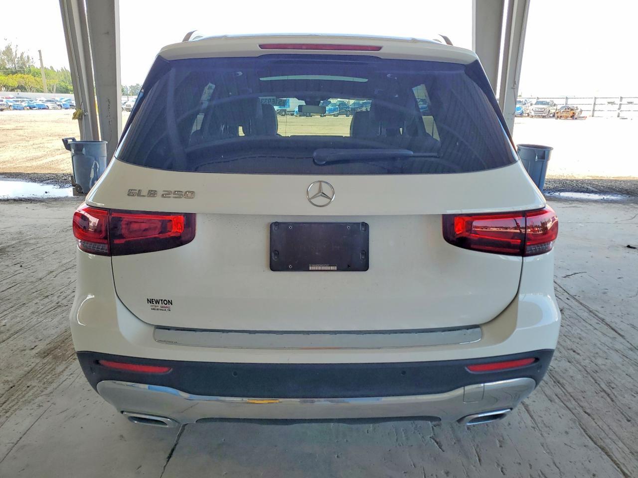 2022 Mercedes-Benz Glb 250 - Image 6