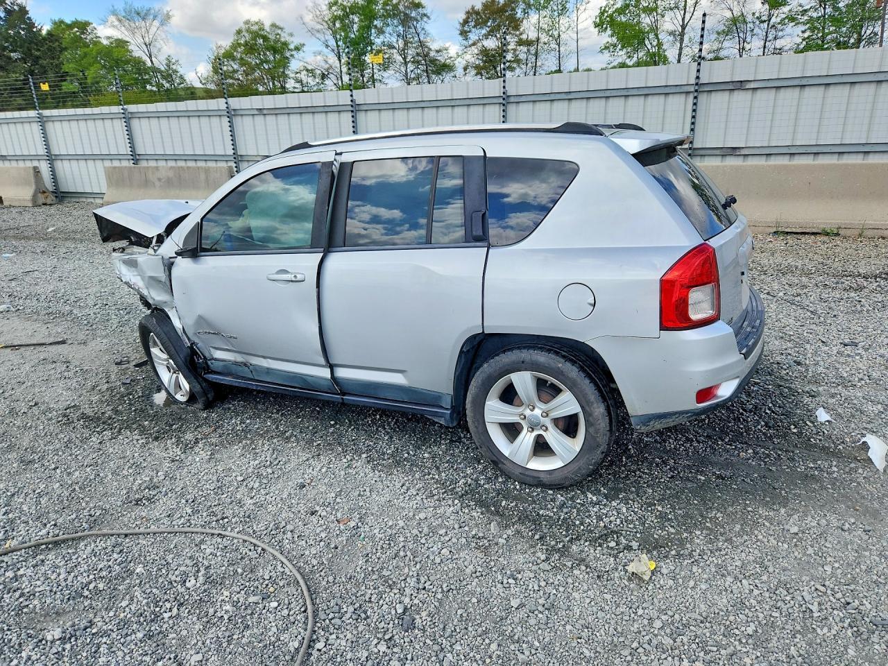 2011 Jeep Compass Sport - Фото 2