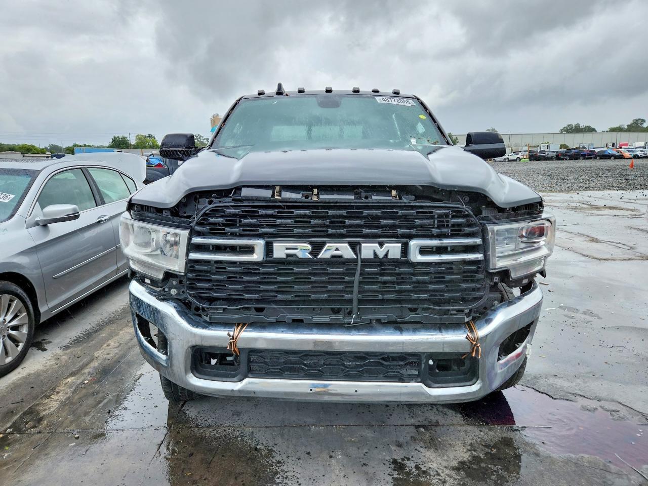 2024 Ram 3500 Laramie 4Wd 6.7L V8 Tdsl - Фото 5