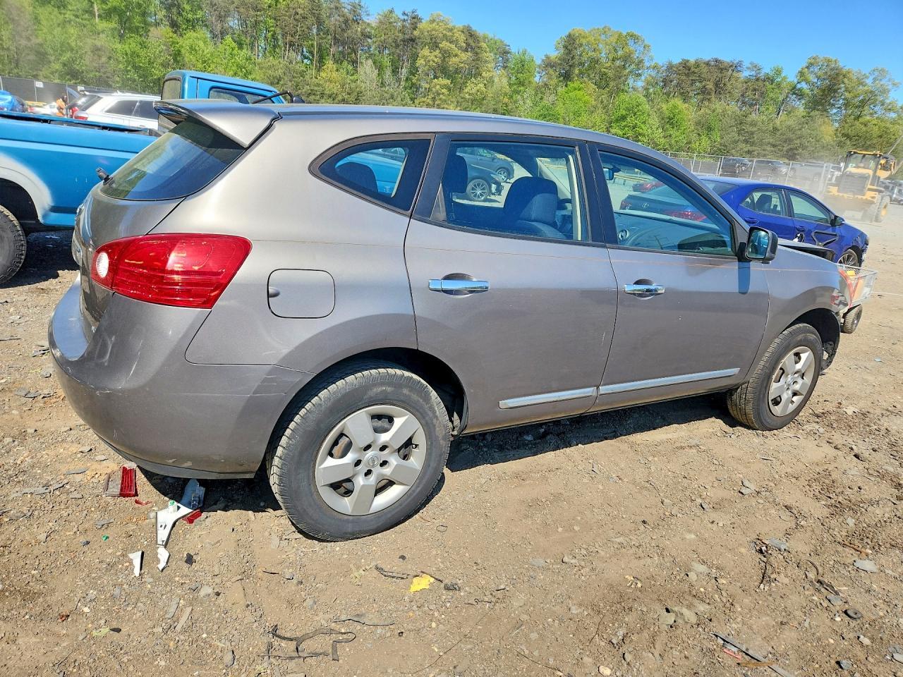 2011 Nissan Rogue S - Image 3