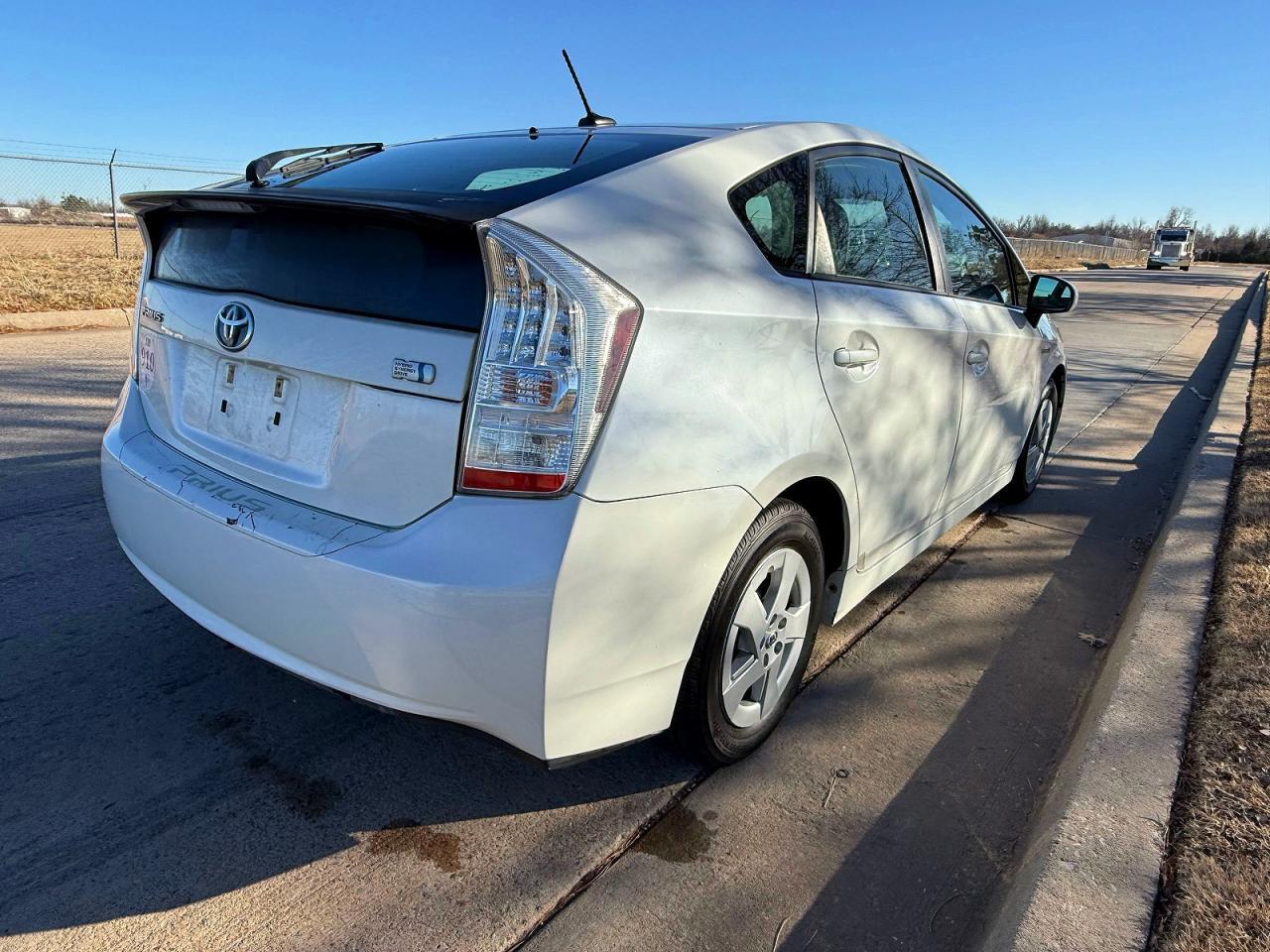 2011 Toyota Prius Two - Image 4