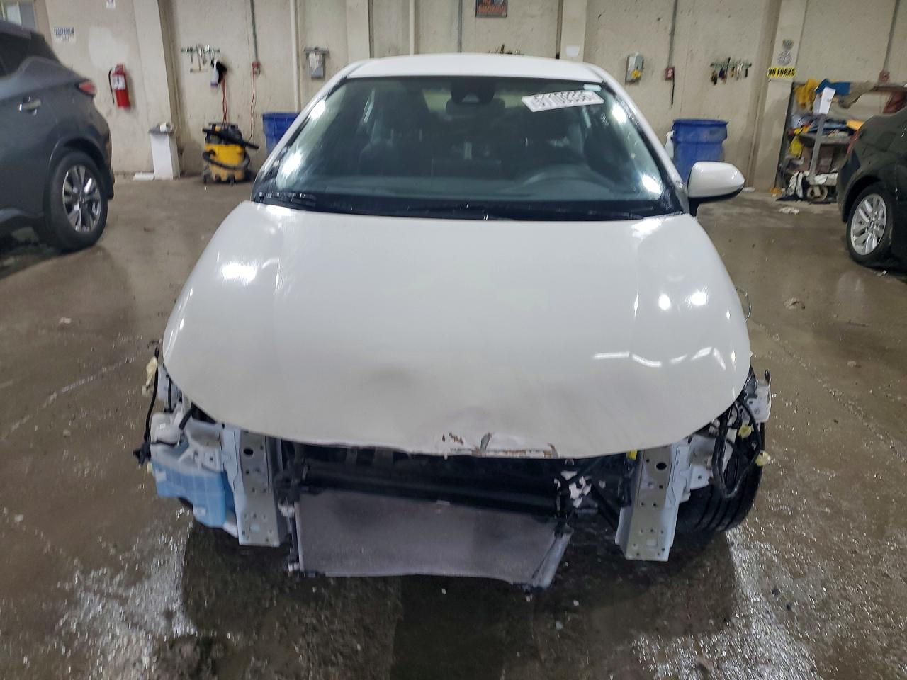 2021 Toyota Corolla Le - Фото 4