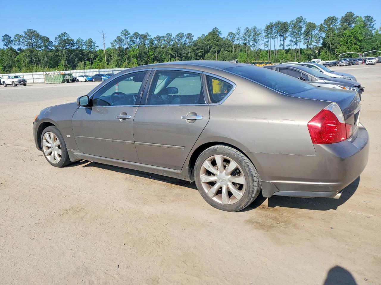 2006 Infiniti M35 Base - Image 2