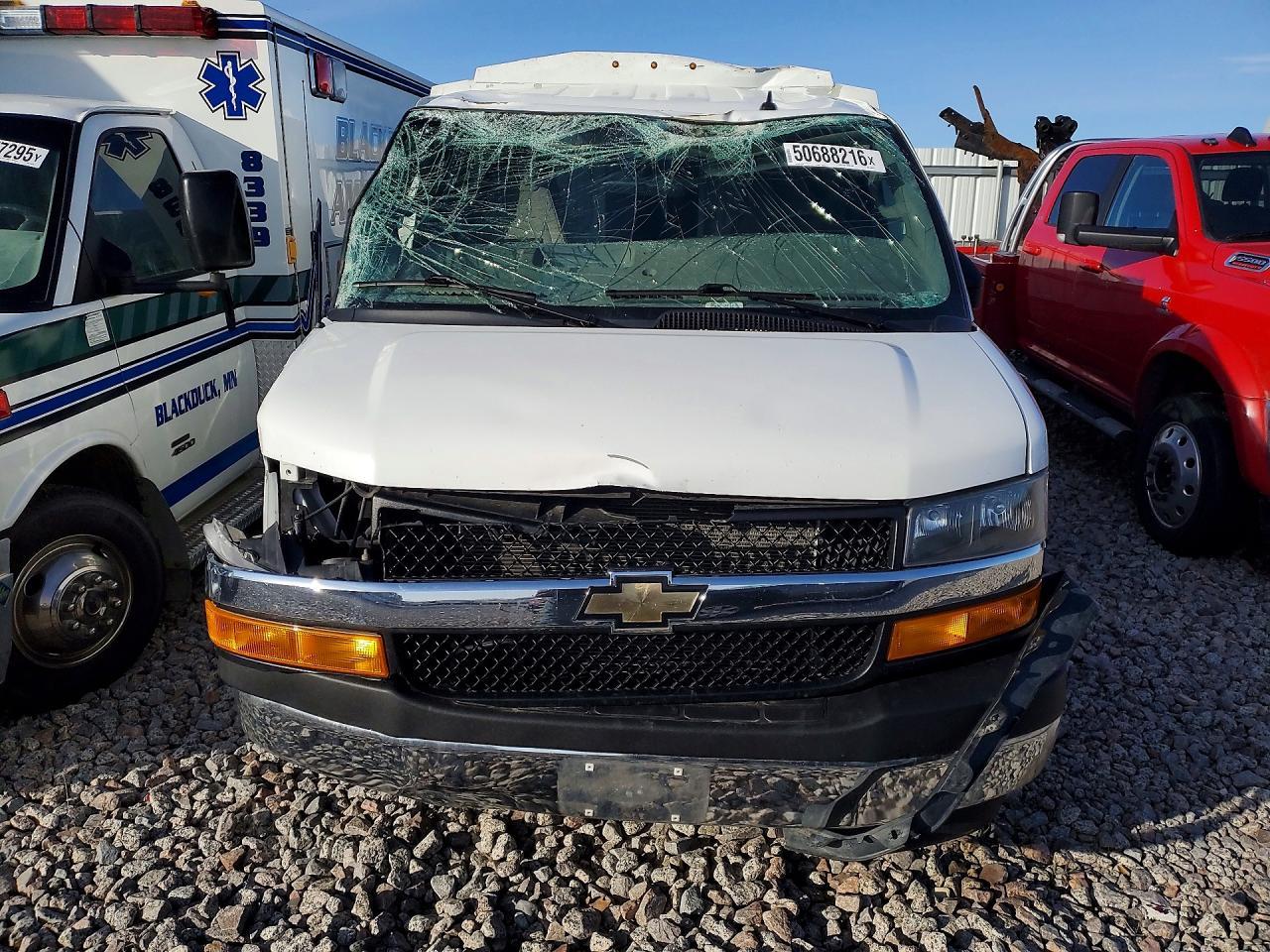 2021 Chevrolet Express G3500 Utility * Pri Fleet * - Фото 5