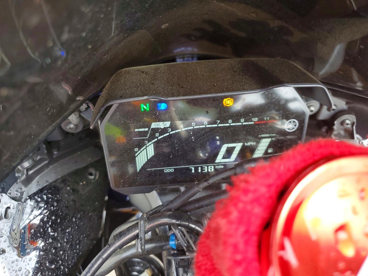 2024 Yamaha Yzfr7 - Фото 7