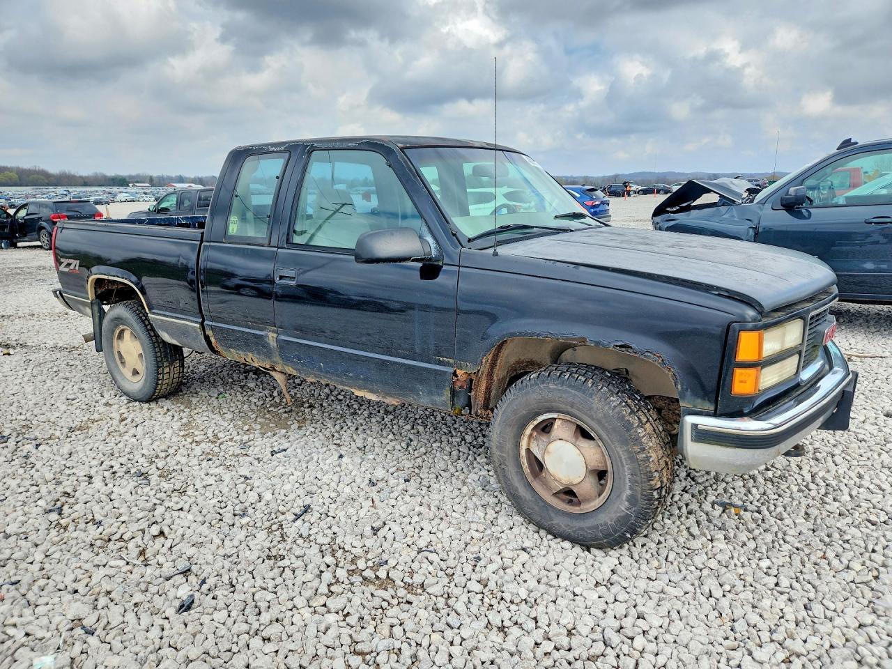 1998 GMC Sierra K1500 - Image 4