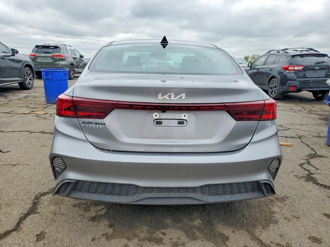 2024 Kia Forte Lxs - Image 6