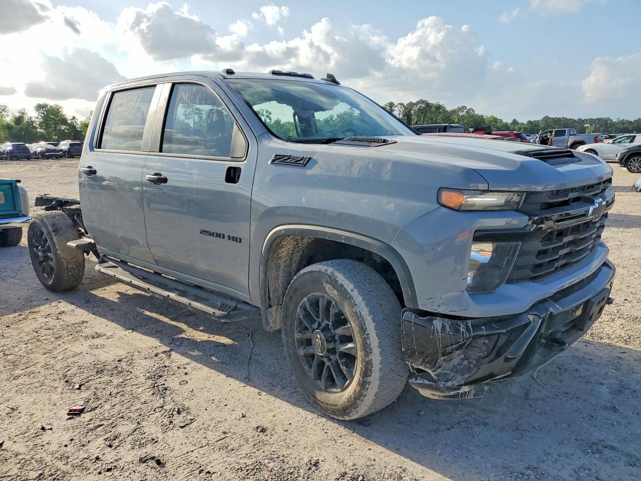 2025 Chevrolet Silverado K2500 Custom - Фото 4