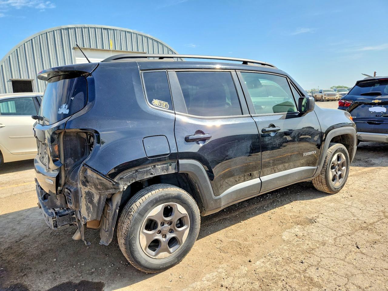 2015 Jeep Renegade Latitude - Фото 3