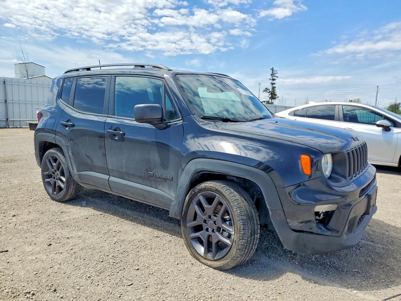 2021 Jeep Renegade Latitude - Image 4