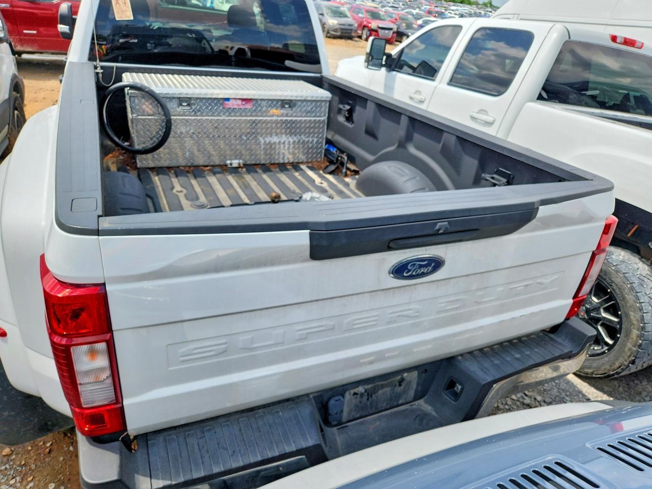 2021 Ford F350 Super Duty - Image 6