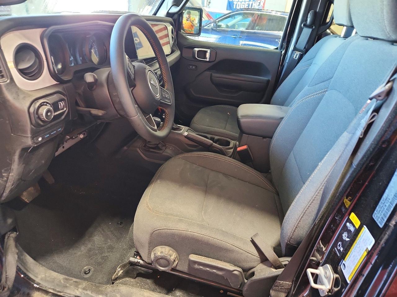 2024 Jeep Wrangler 4Xe - Фото 7