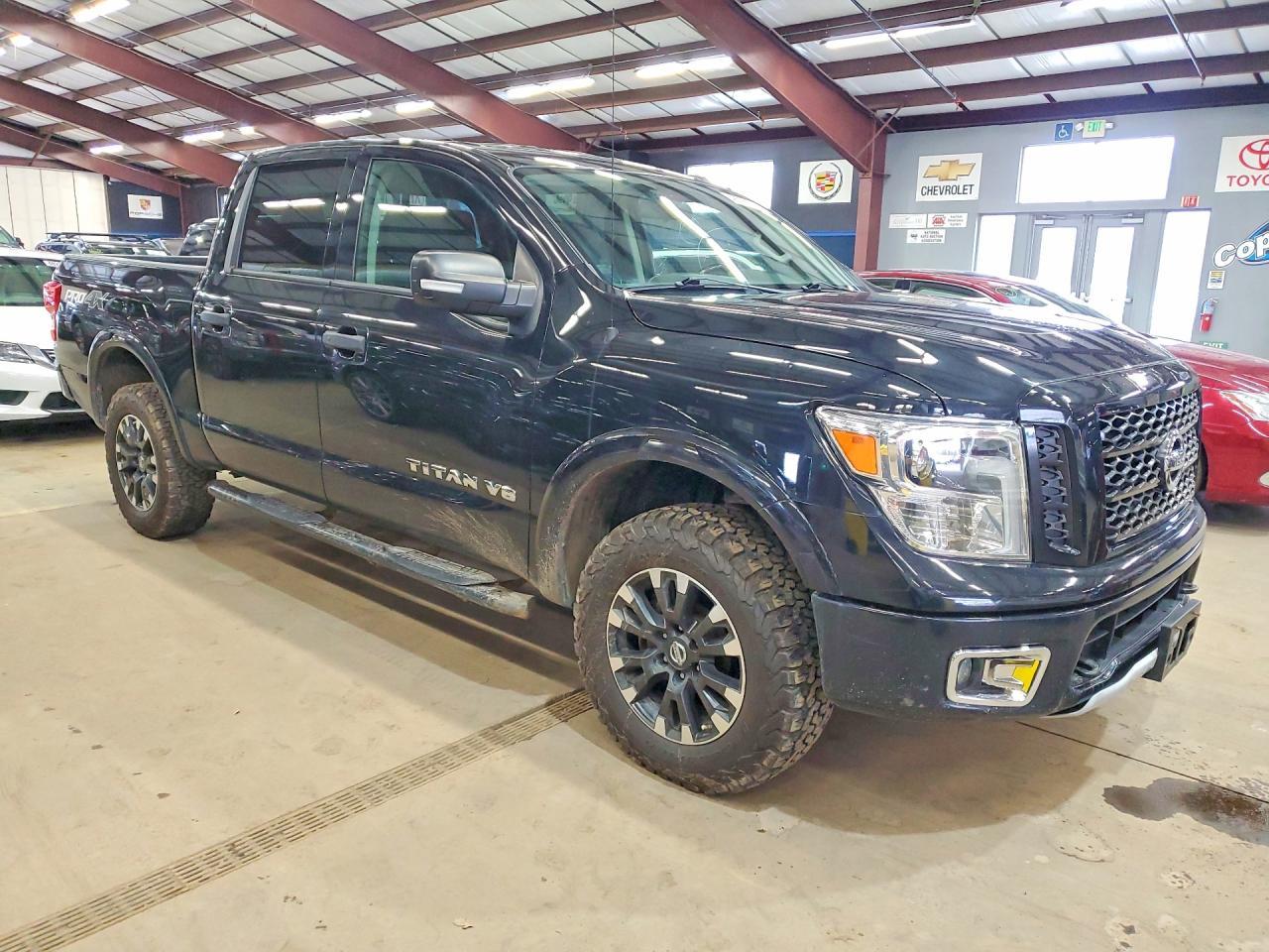 2019 Nissan Titan Pro-4X - Image 4