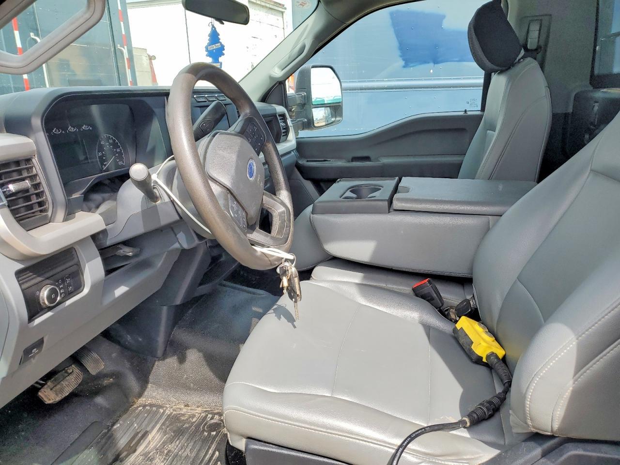 2023 Ford F550 Super Duty Dump Truck - Фото 7