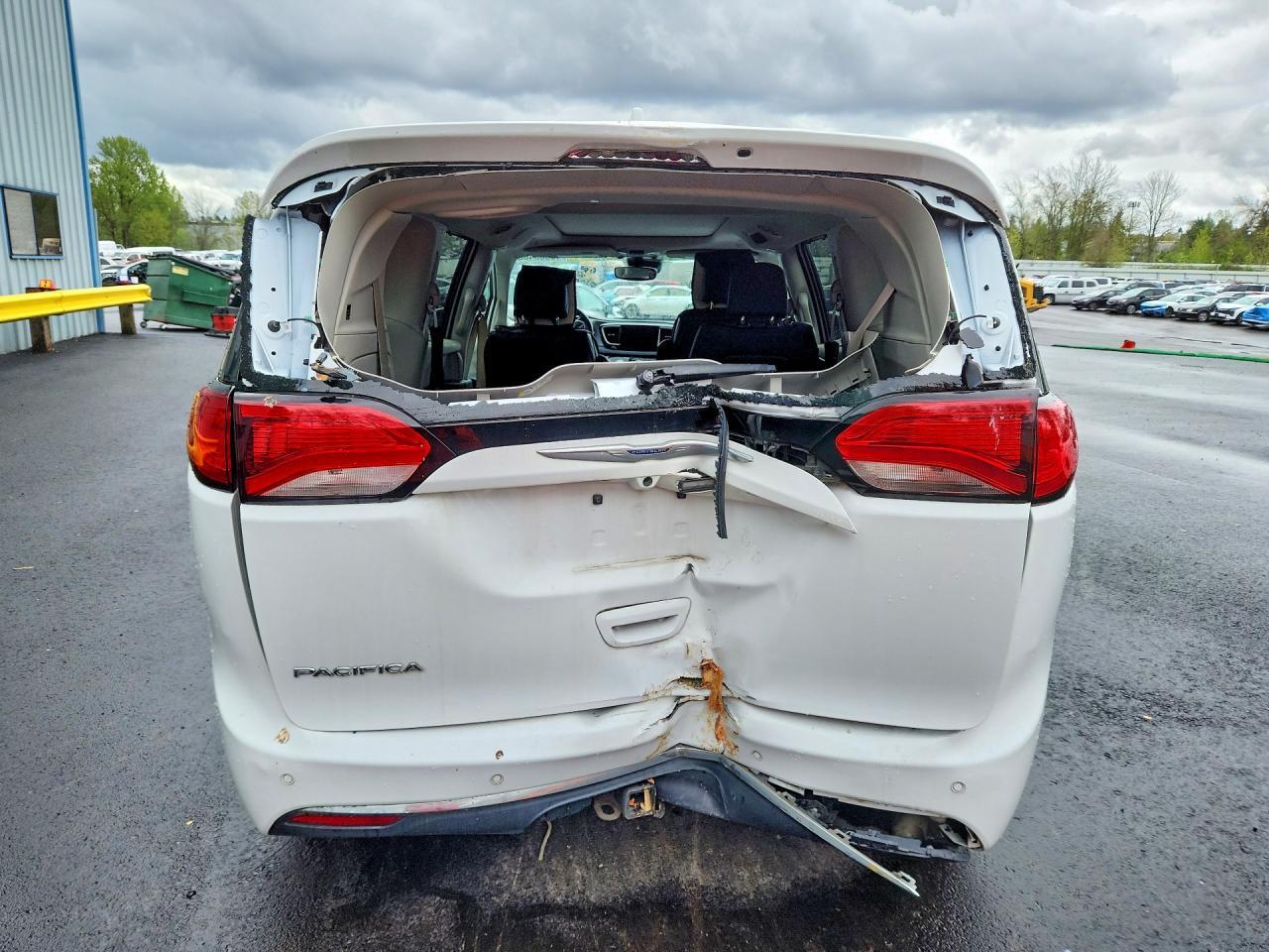 2020 Chrysler Pacifica Touring L Plus - Фото 6