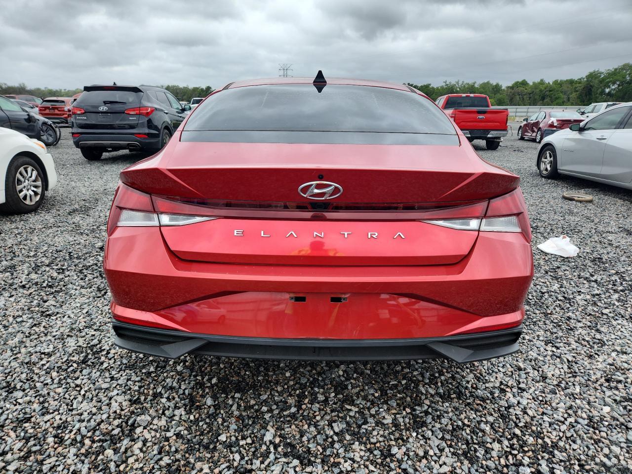 2021 Hyundai Elantra - Фото 6