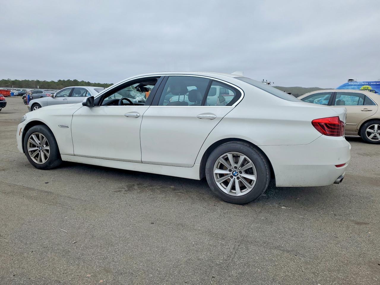 2016 BMW 528 Xi - Image 2