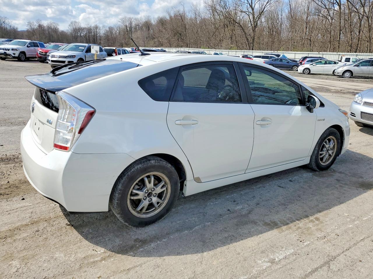 2010 Toyota Prius Iv - Image 3