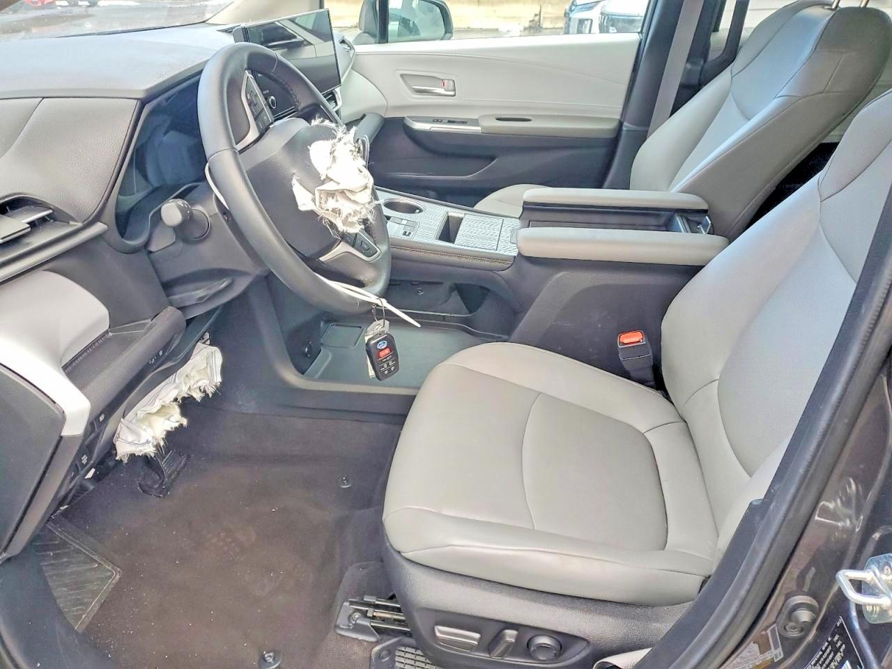 2025 Toyota Sienna Xle 8-Passenger - Фото 7