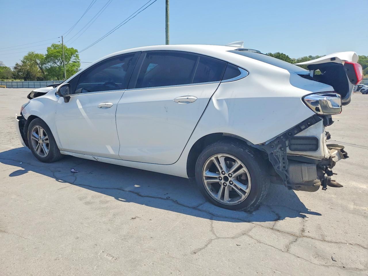 2018 Chevrolet Cruze Lt - Фото 2