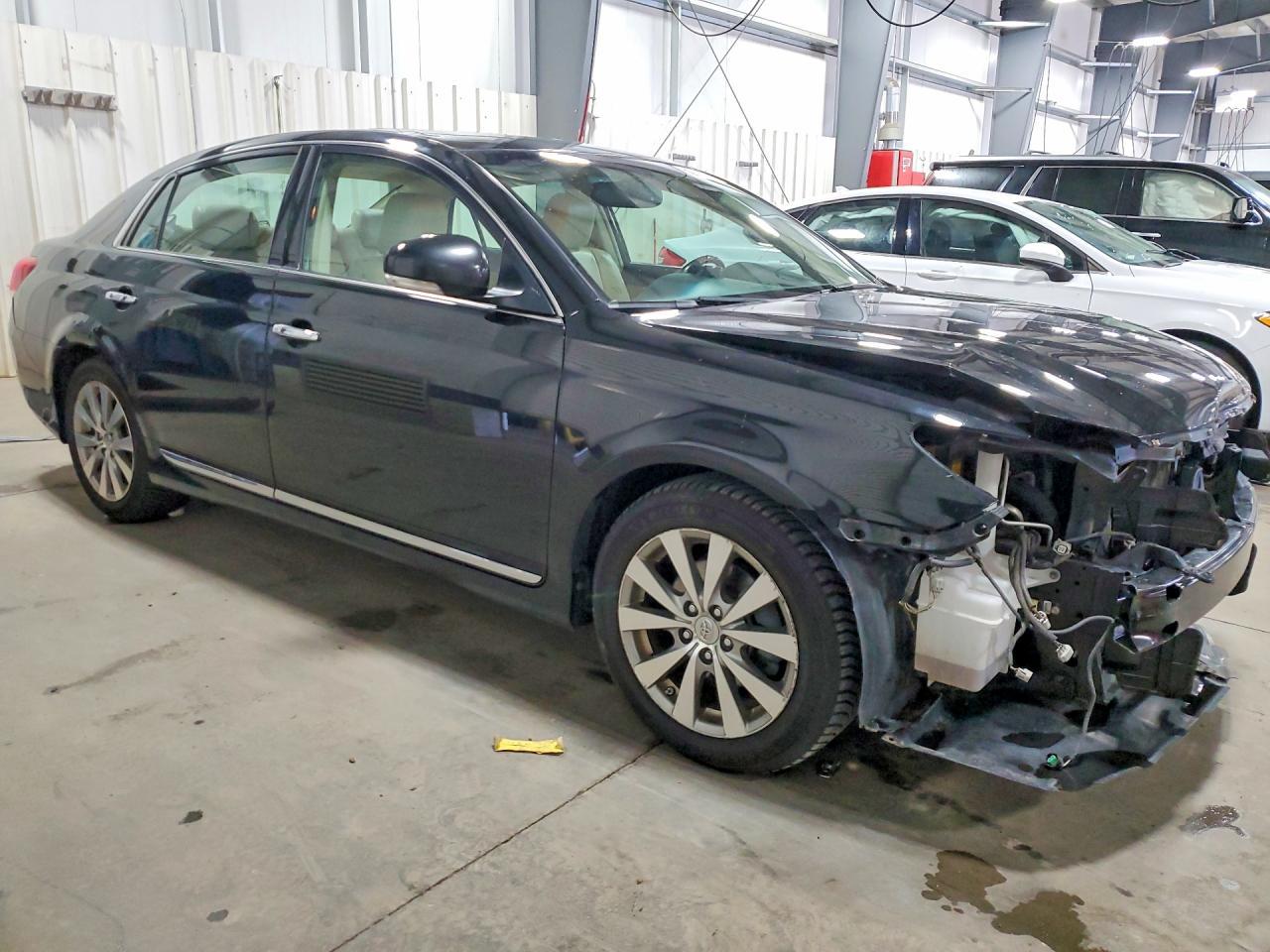 2011 Toyota Avalon Limited - Фото 4