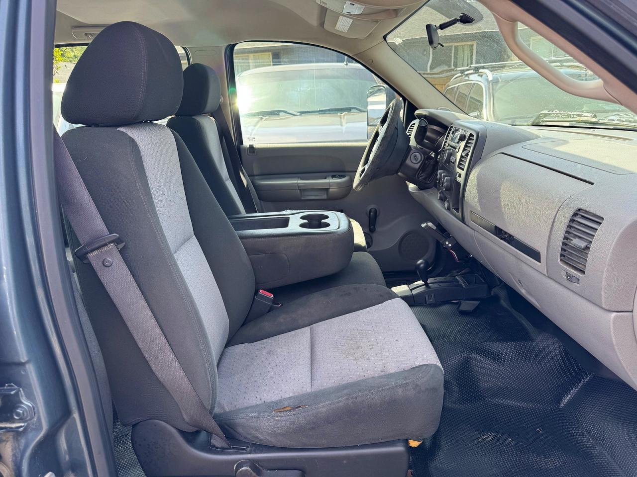 2009 Chevrolet Silverado K3500 - Image 5