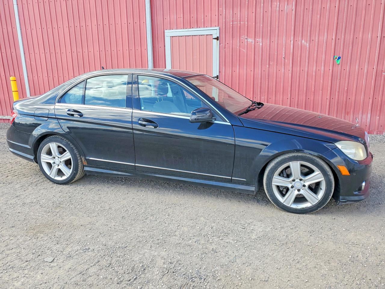 2010 Mercedes Benz C 300 4Matic - Image 4