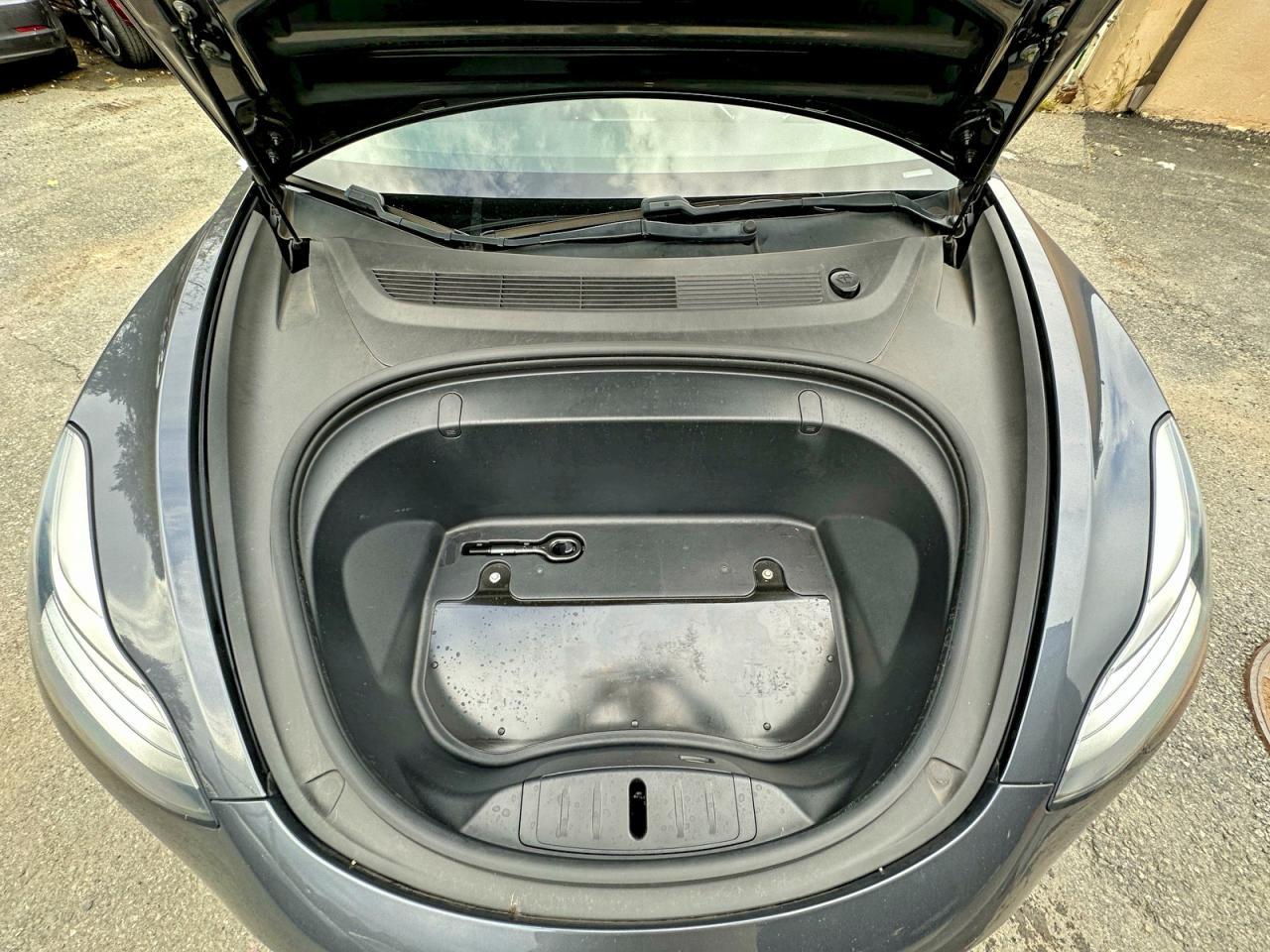 2018 Tesla Model 3 - Image 7