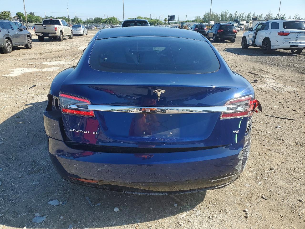 2017 Tesla Model S - Фото 6