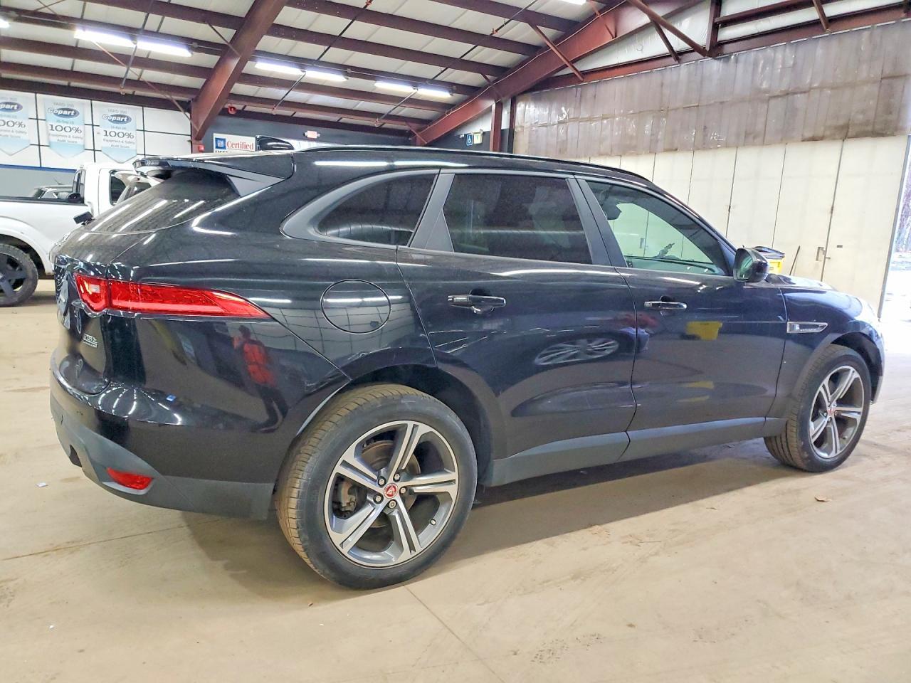 2017 Jaguar F-Pace Premium - Фото 3