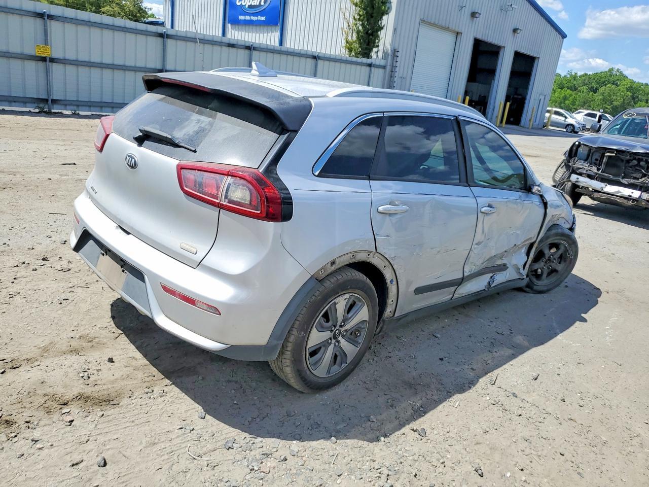 2019 Kia Niro Lx - Фото 3