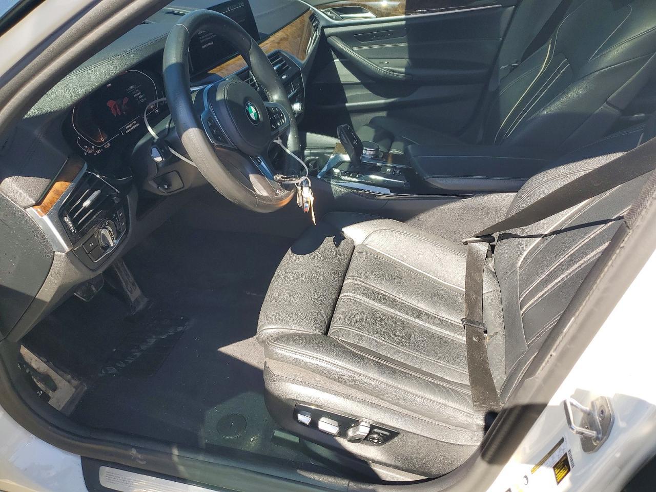 2020 BMW 530 Xi - Image 7