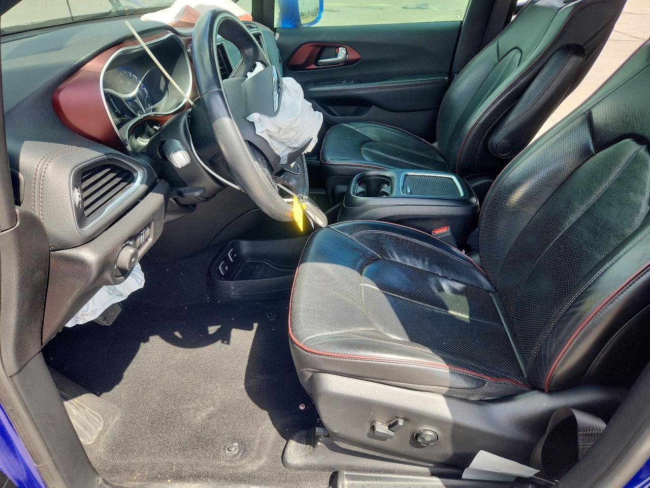 2020 Chrysler Pacifica Limited - Image 7