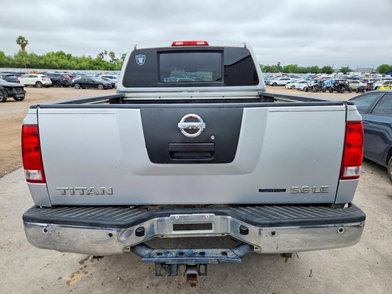 2010 Nissan Titan Se - Image 6