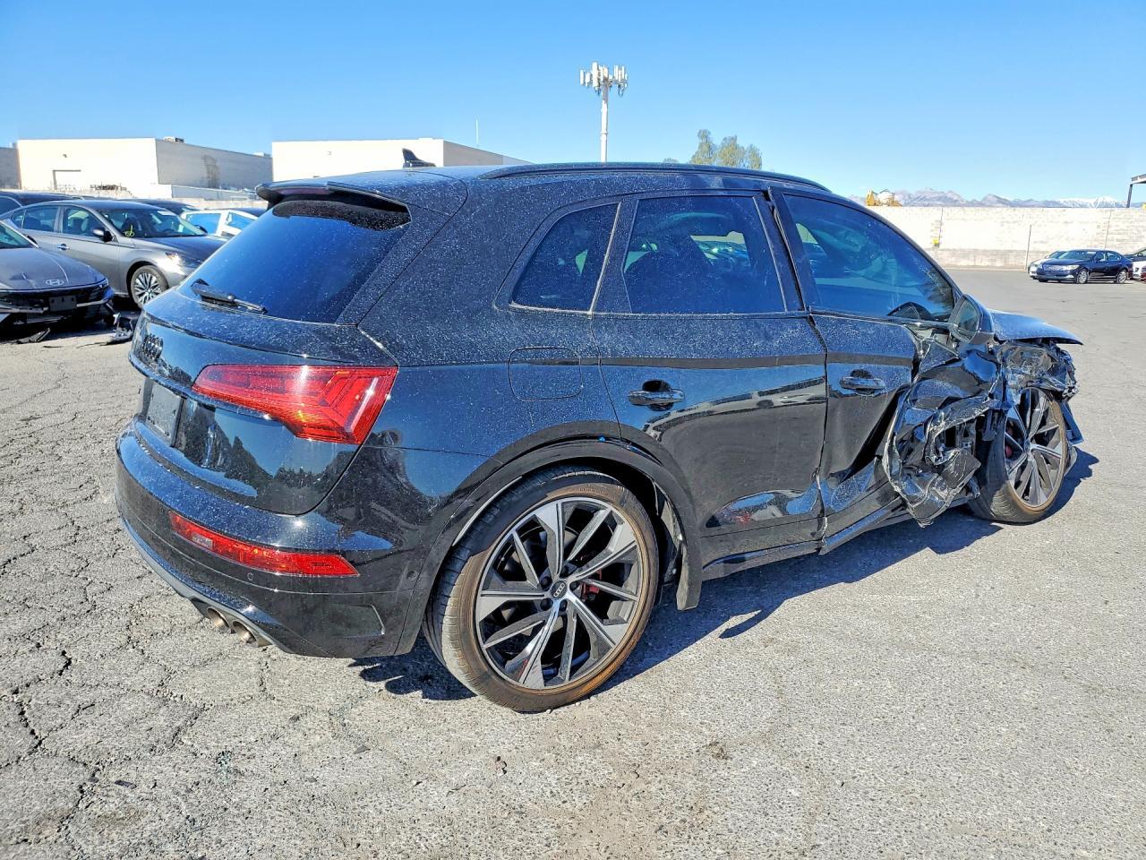 2022 Audi Sq5 Prestige - Фото 3