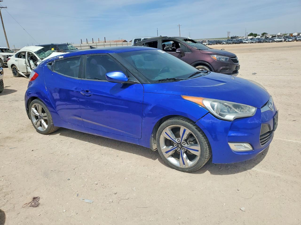 2013 Hyundai Veloster Base - Image 4