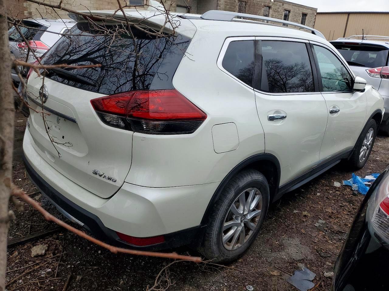 2019 Nissan Rogue S - Фото 4